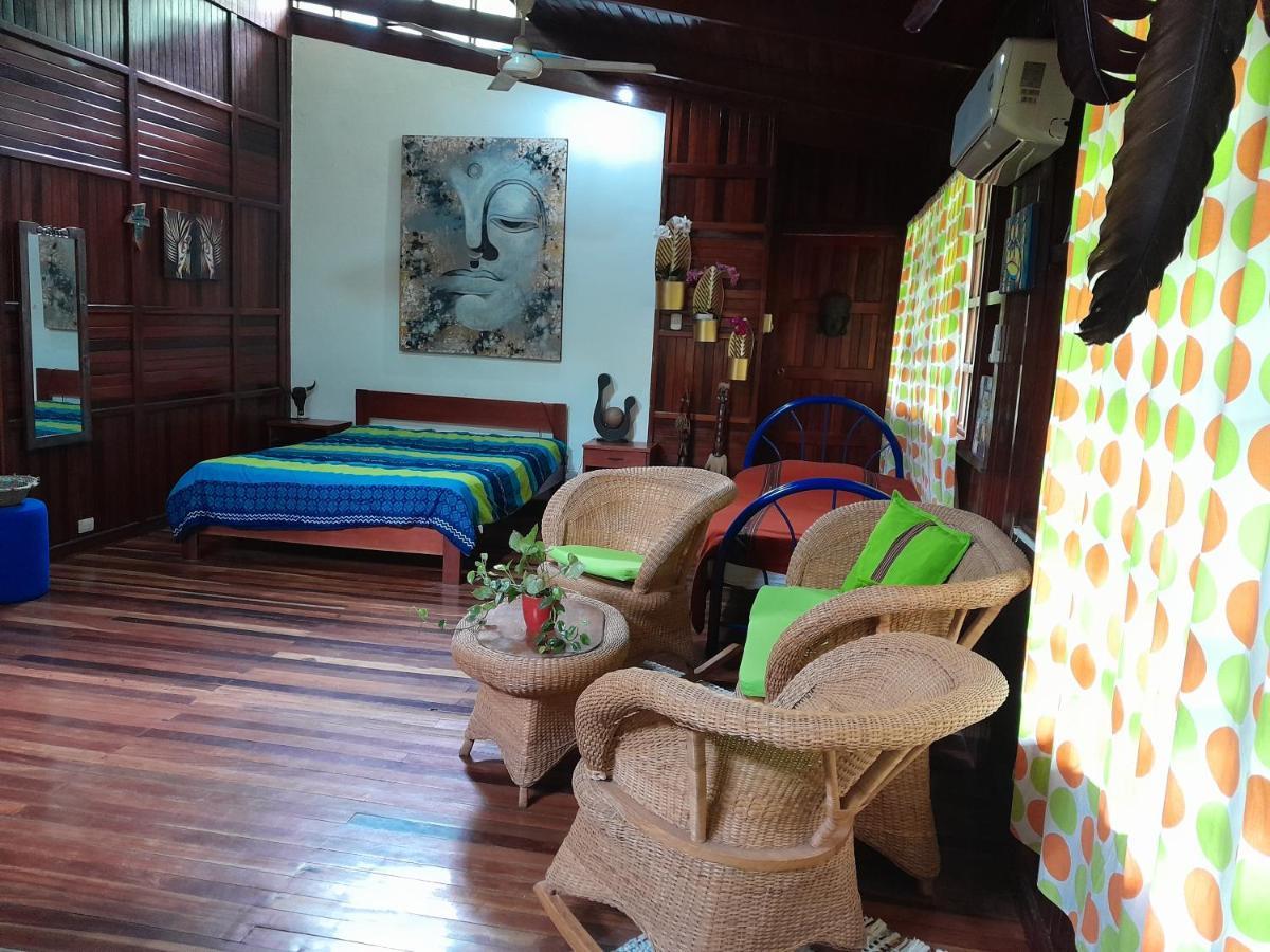 Casas Guaney, Full Furnished Studios! Manuel Antonio Eksteriør billede